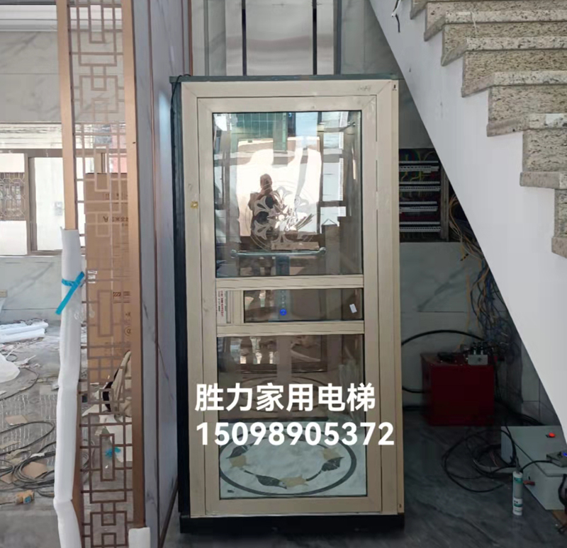 家用电梯